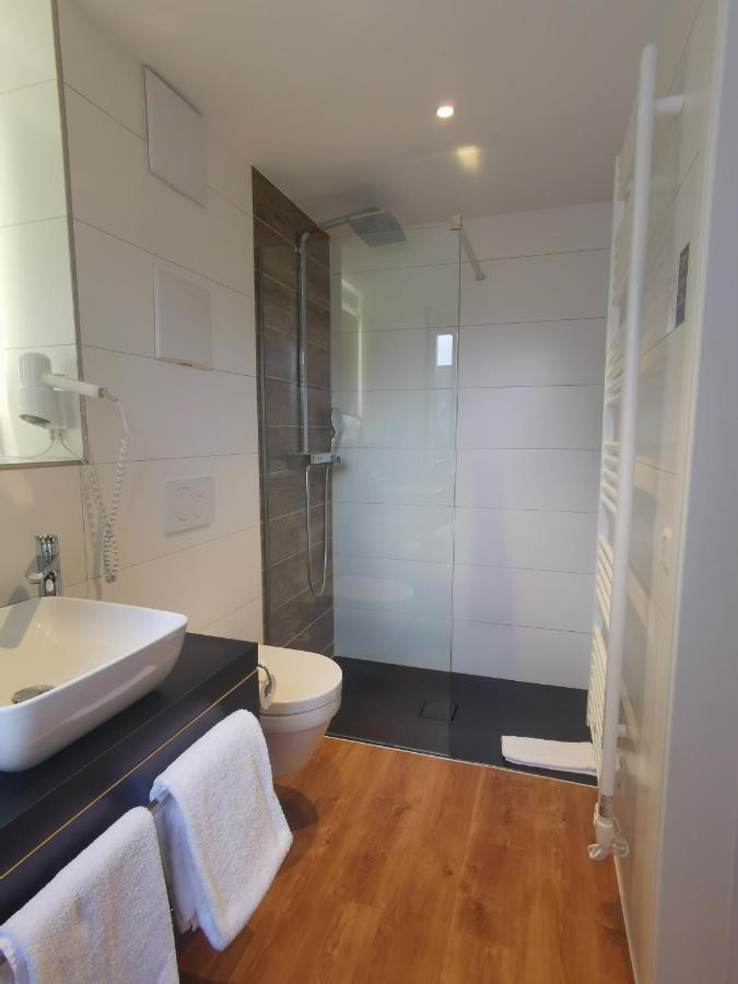 H23 Hotel 3*